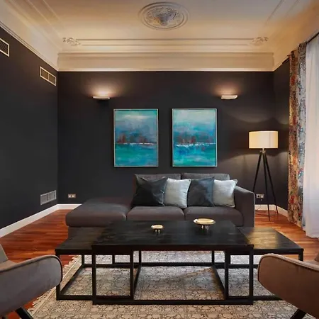 شقة The Collection - Classy 3bd - 2bth With Private Patio In Eixample