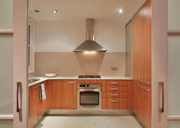 The Collection - Classy 3bd - 2bth With Private Patio In Eixample *