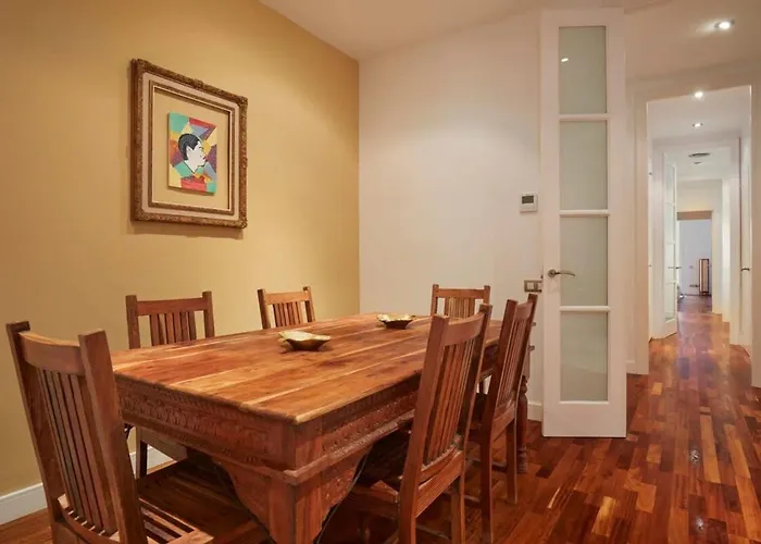 Appartement The Collection - Classy 3bd - 2bth With Private Patio In Eixample Barcelone